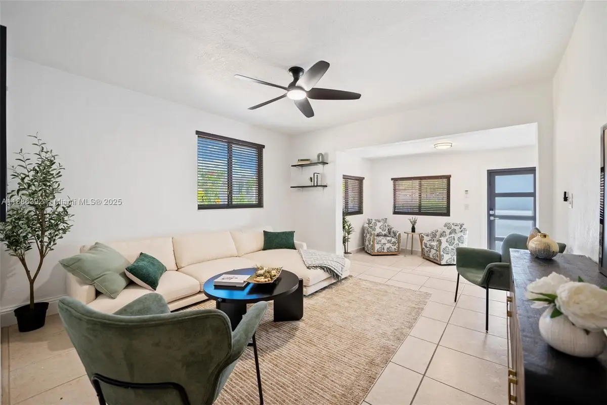 944 SW 10th Ave, Miami, FL 33130 - Image #1