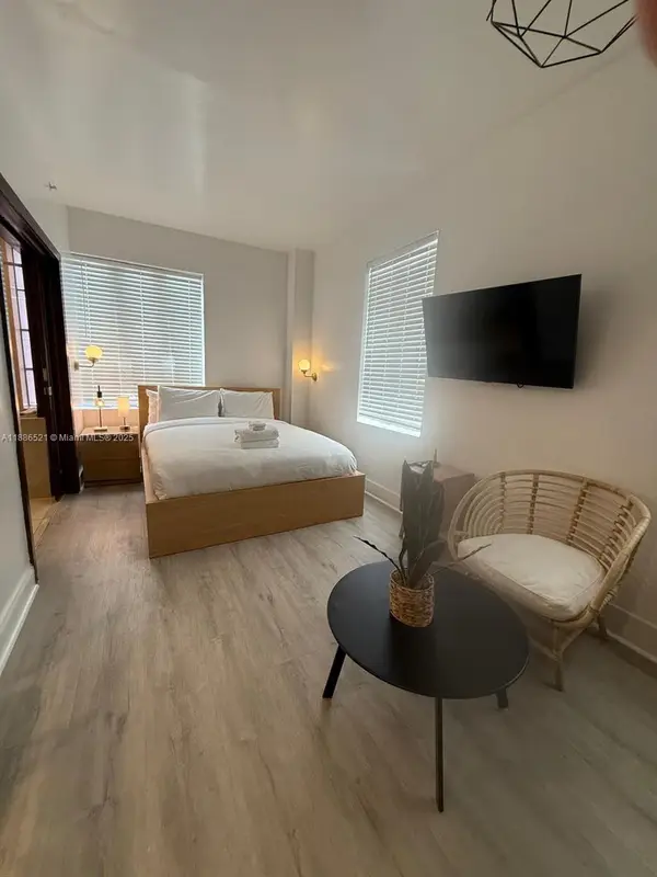 1036 Ocean Dr #B309, Miami Beach, FL 33139