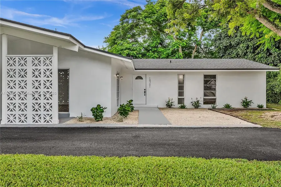 19701 Belmont Dr, Cutler Bay, FL 33157 - Image #2