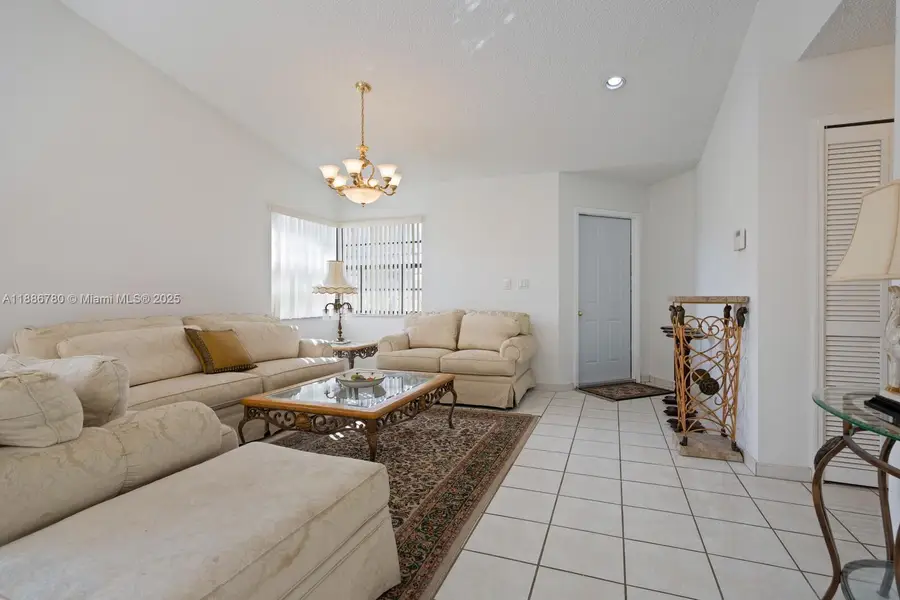 14207 SW 51st St, Miami, FL 33175 - Image #3