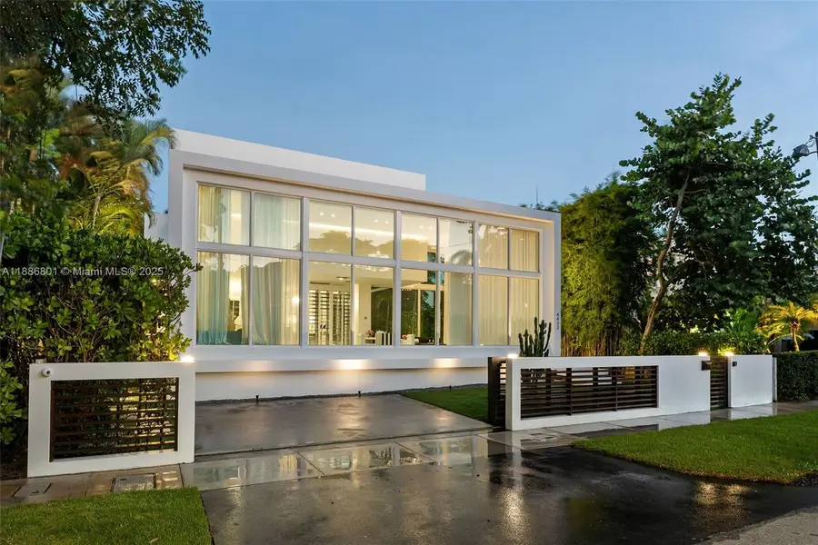 4433 N Bay Rd, Miami Beach, FL 33140 - Image #2