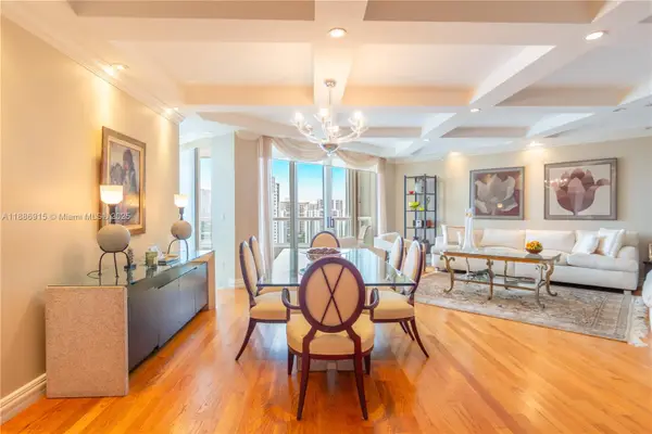 21050 Point Pl #2203, Aventura, FL 33180