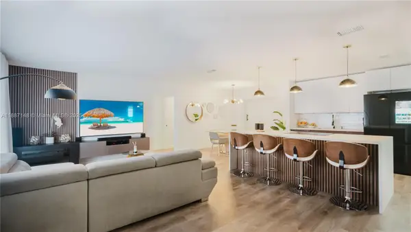 10300 NW 80th Ct, Tamarac, FL 33321