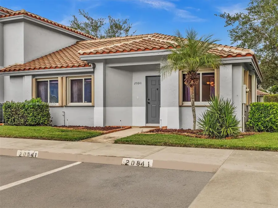 20841 NW 1st St, Pembroke Pines, FL 33029 - Image #3