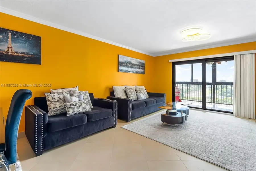 2200 S Cypress Bend Dr #804, Pompano Beach, FL 33069 - Image #2