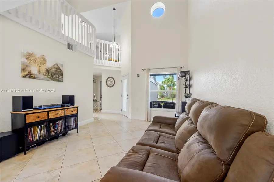 208 SW 159th Ln, Sunrise, FL 33326 - Image #3