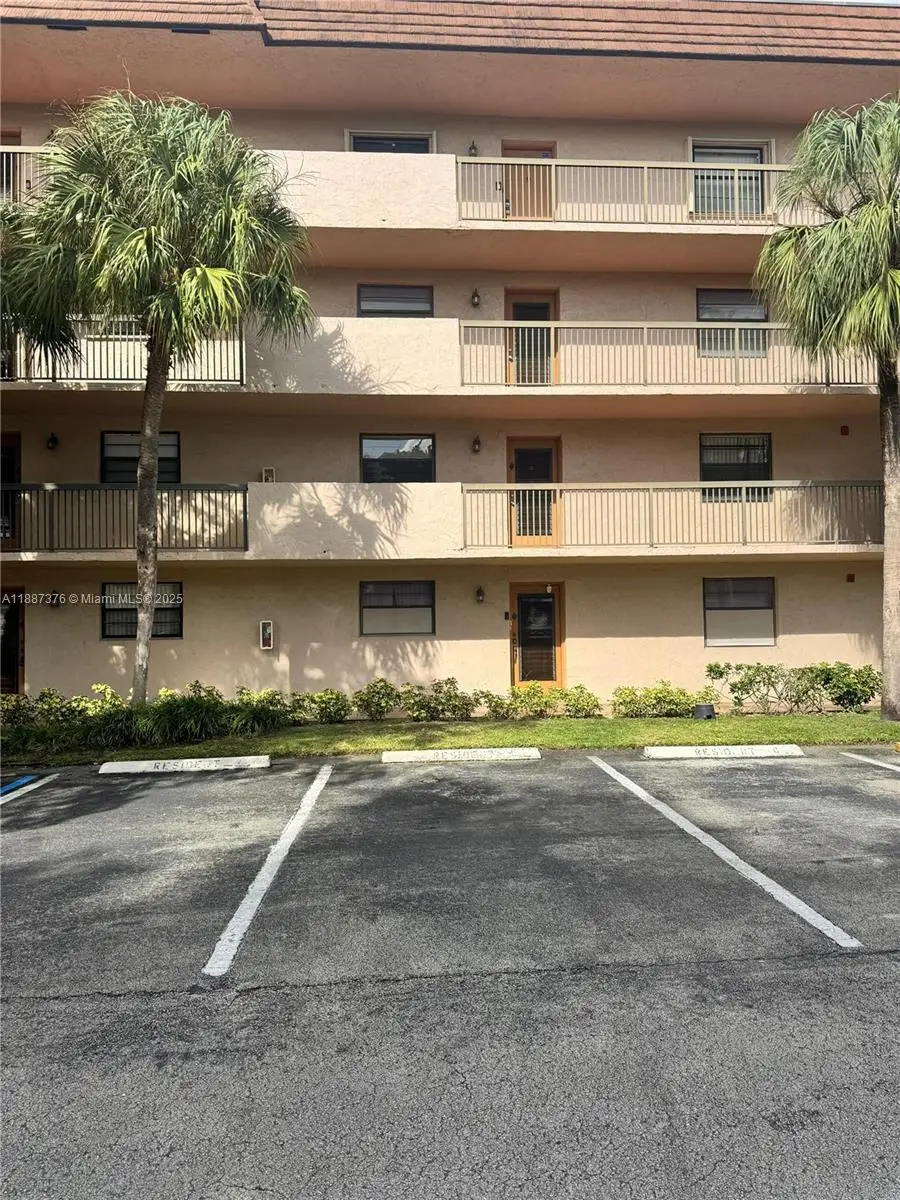 4960 E Sabal Palm Blvd #203, Tamarac, FL 33319 - Image #3