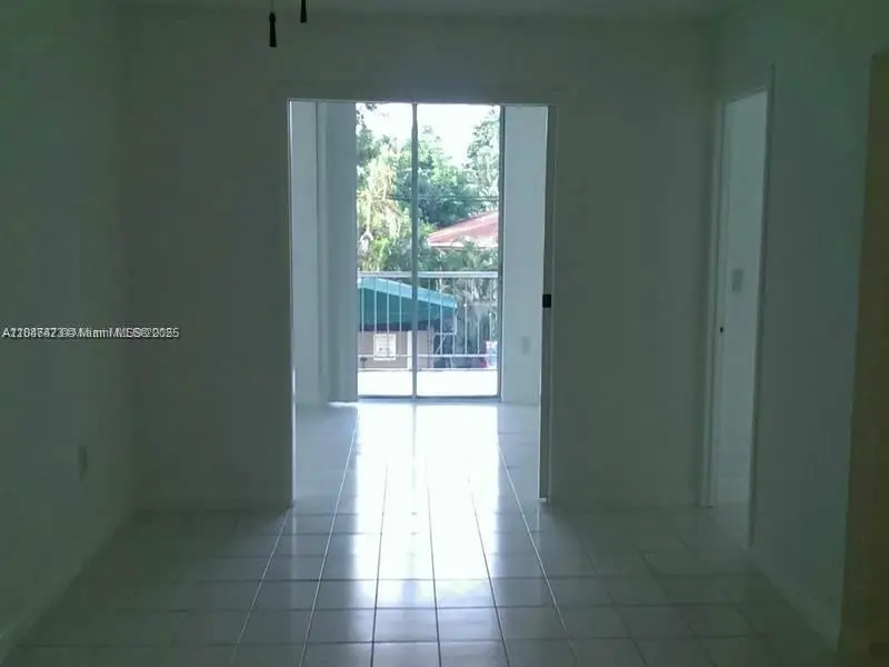 Address Withheld By Seller, Miami, FL 33161 - Image #3