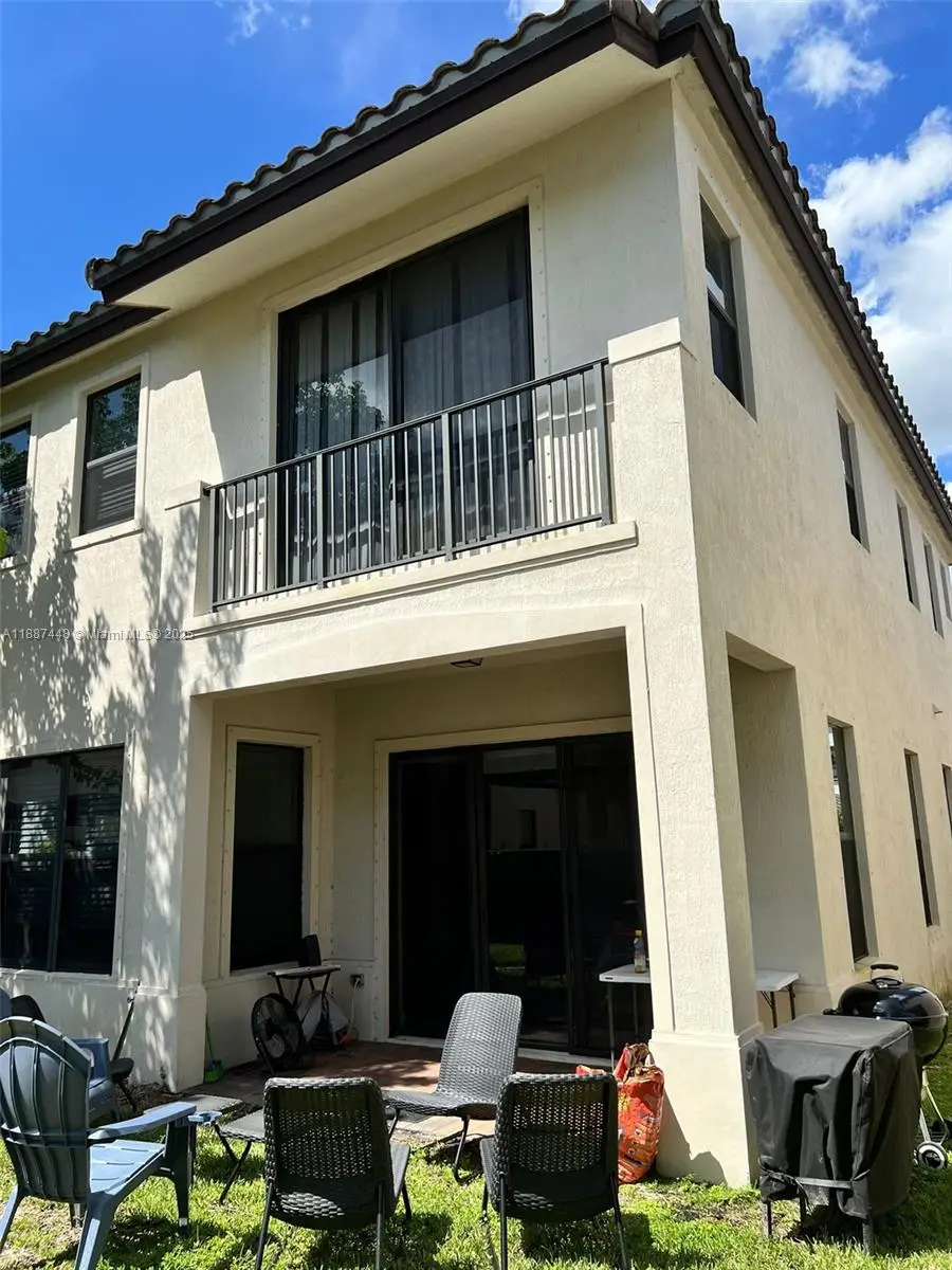 3214 W 97th St, Hialeah, FL 33018 - Image #3