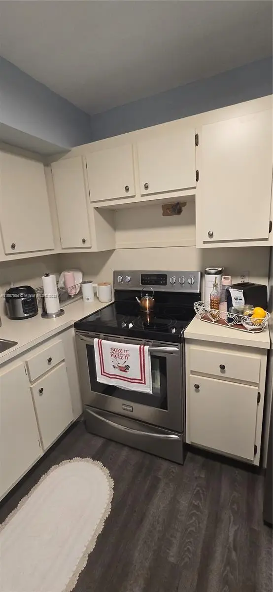 13500 SW 1st St #302U, Pembroke Pines, FL 33027 - Image #3