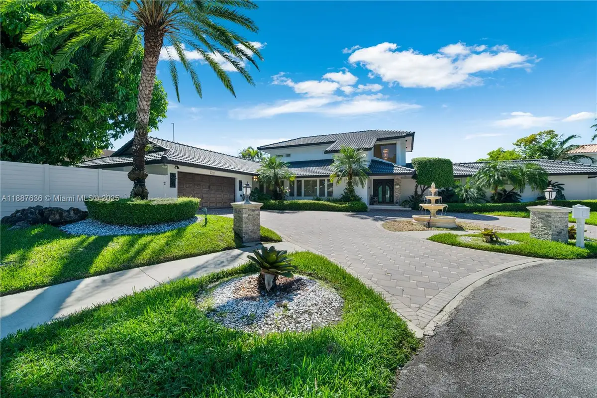 11976 SW 92nd St, Miami, FL 33186 - Image #1