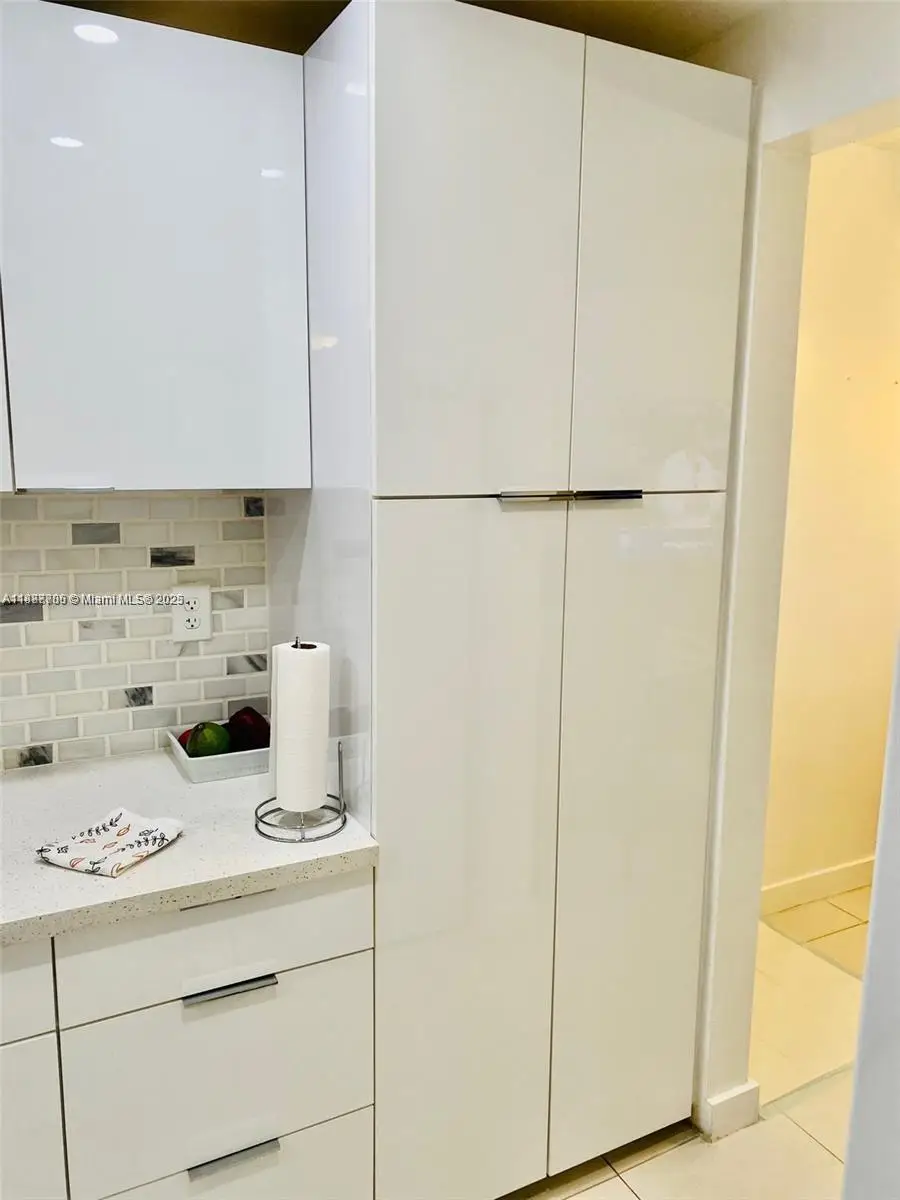 10000 NW 80 Ct #2565, Hialeah Gardens, FL 33016 - Image #3