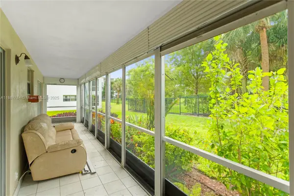 4800 Hillcrest Ln #101, Hollywood, FL 33021