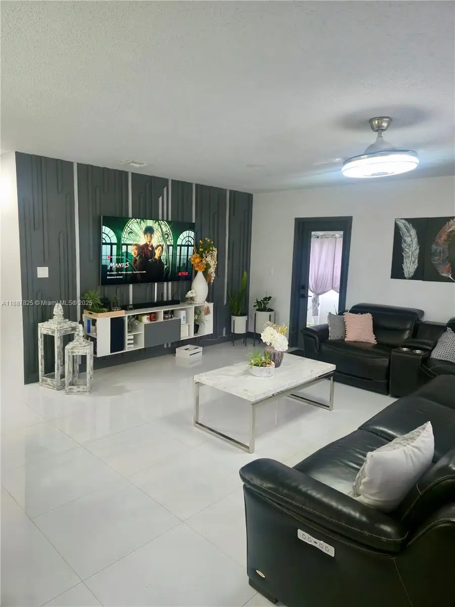 2150 NW 43rd St, Miami, FL 33142 - Image #2
