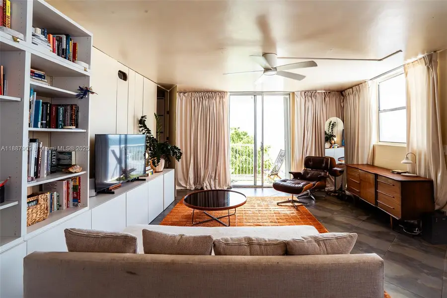 1801 S Treasure Dr #526, North Bay Village, FL 33141 - Image #3