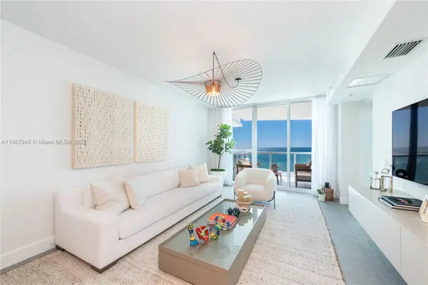3801 Collins Ave #1502, Miami Beach, FL 33140