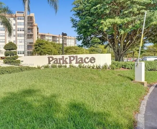 1400 Saint Charles Pl #623, Pembroke Pines, FL 33026