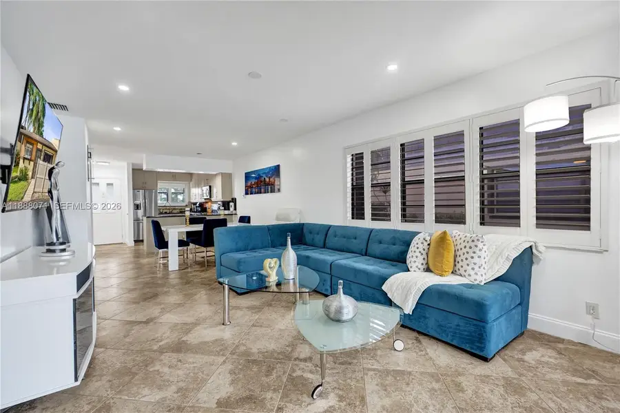 707 Banks Rd, Margate, FL 33063 - #2