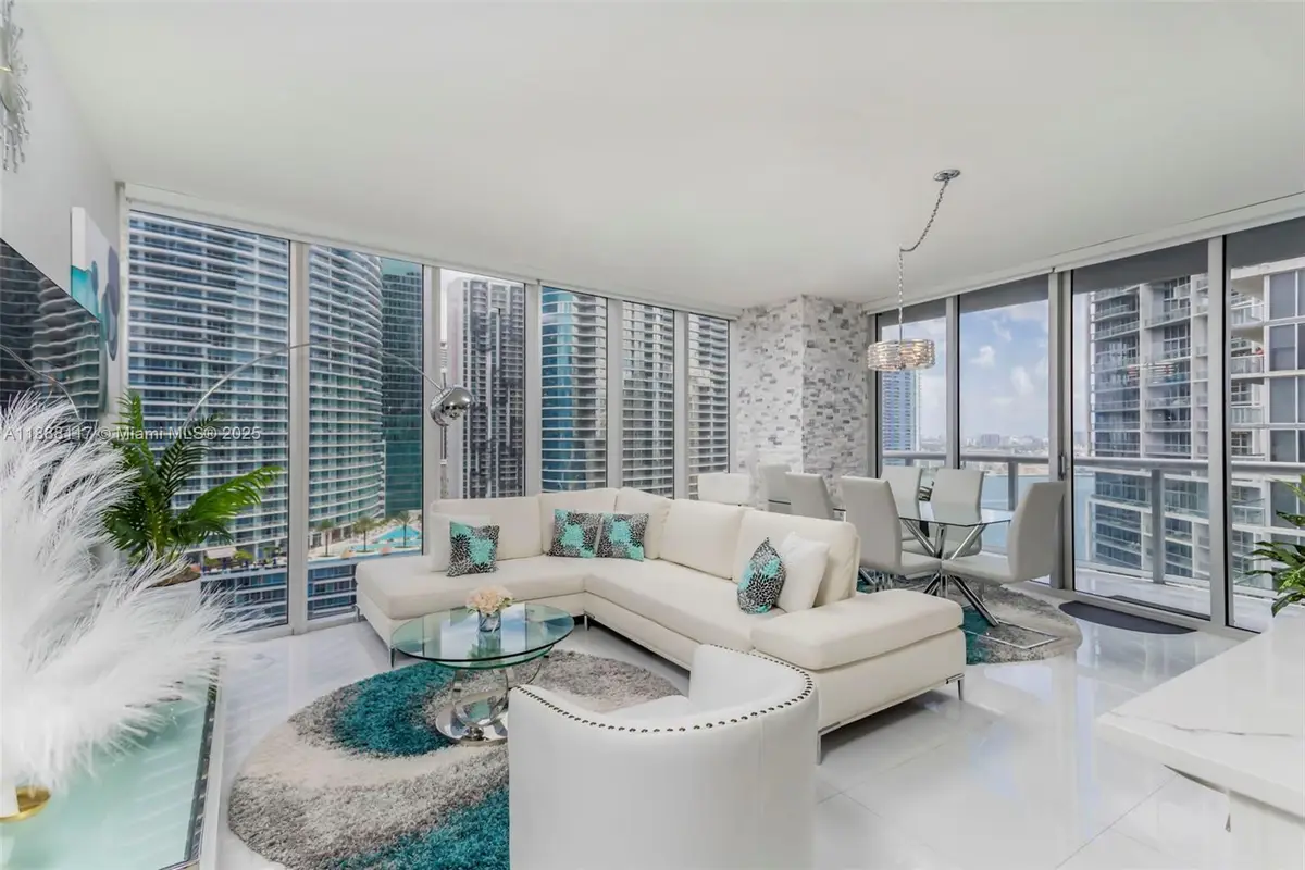 485 Brickell Ave #2502, Miami, FL 33131 - Image #1