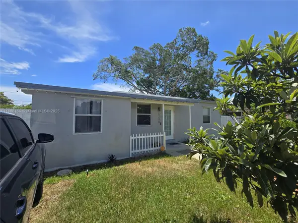 5240 NE 16th Ter, Pompano Beach, FL 33064