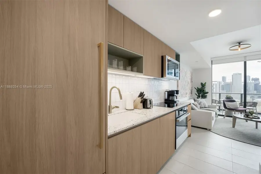 159 NE 6th St #2607, Miami, FL 33132 - Image #3