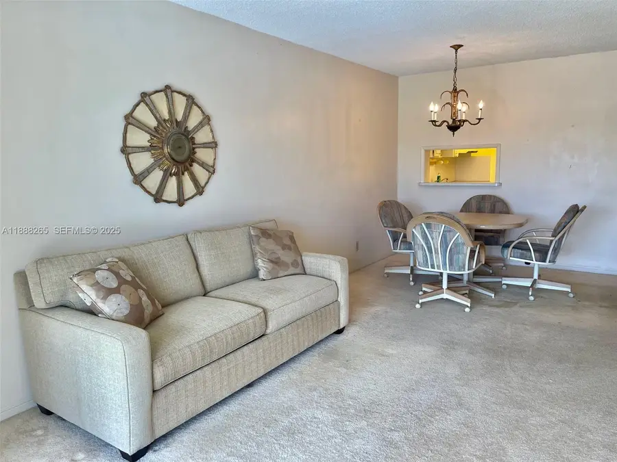 1101 Hillcrest Ct #307, Hollywood, FL 33021 - Image #3