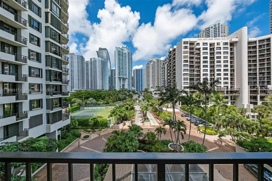 520 Brickell Key Dr #A710, Miami, FL 33131 - Image #2
