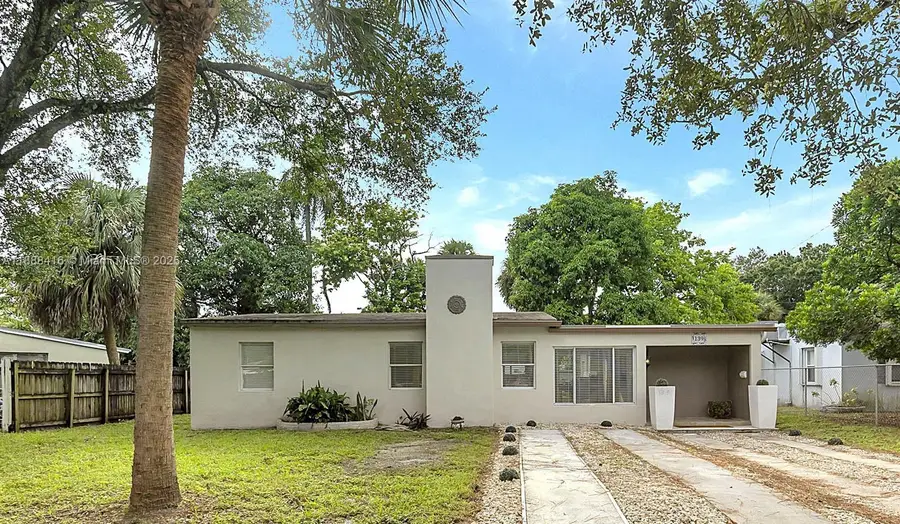 139 SW 21st Way, Fort Lauderdale, FL 33312 - Image #2