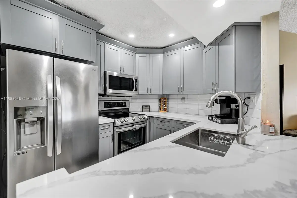 8106 NW 15th Mnr #8106, Plantation, FL 33322 - #1