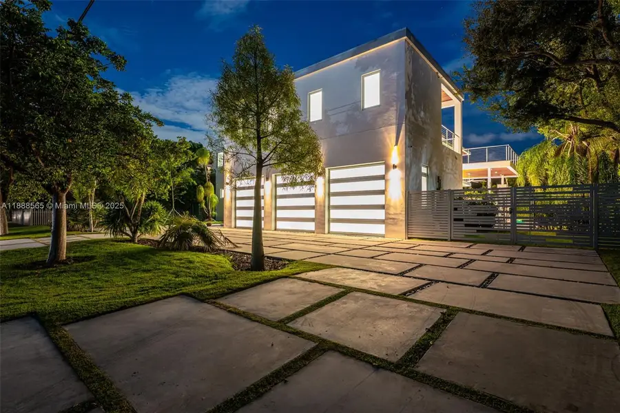 9101 SW 69th Ct, Pinecrest, FL 33156 - Image #3