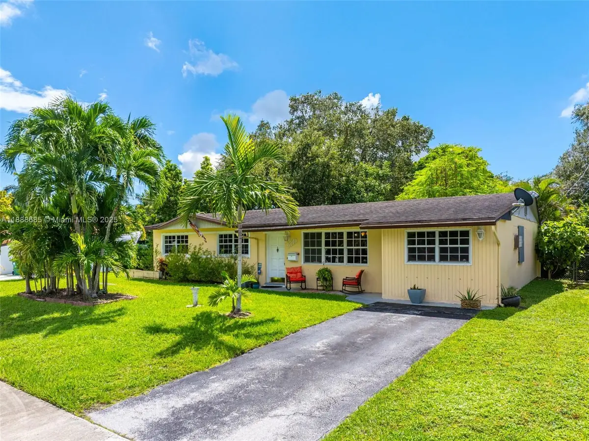 9710 SW 74th St, Miami, FL 33173 - Image #1