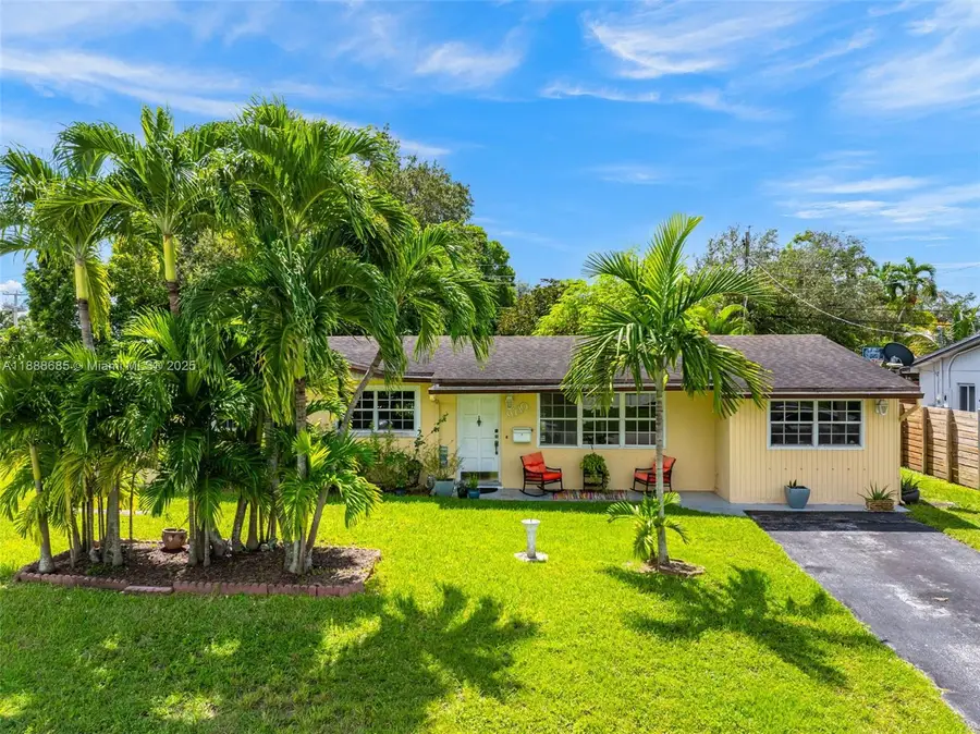 9710 SW 74th St, Miami, FL 33173 - Image #2