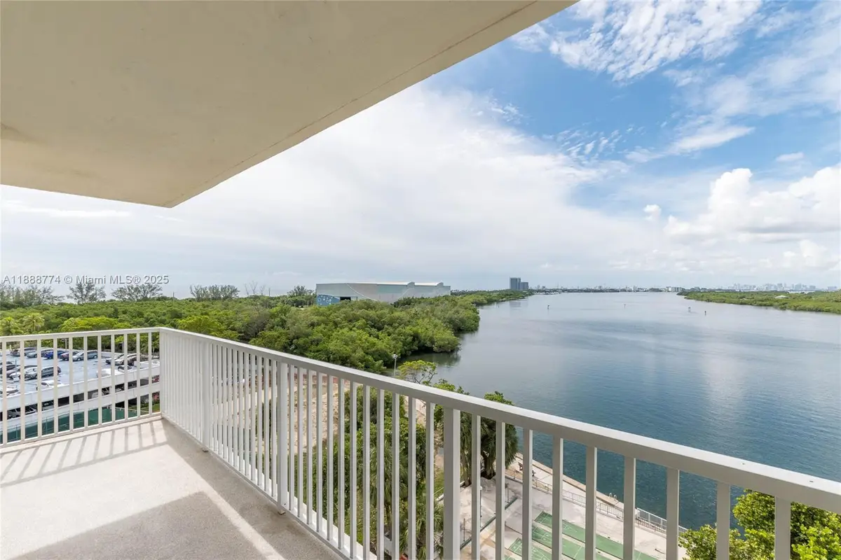 300 Bayview Dr #716, Sunny Isles Beach, FL 33160 - #1