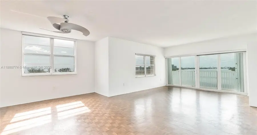 300 Bayview Dr #716, Sunny Isles Beach, FL 33160 - #3