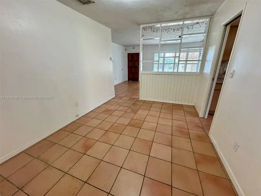 9765 SW 74th St, Miami, FL 33173 - Image #3