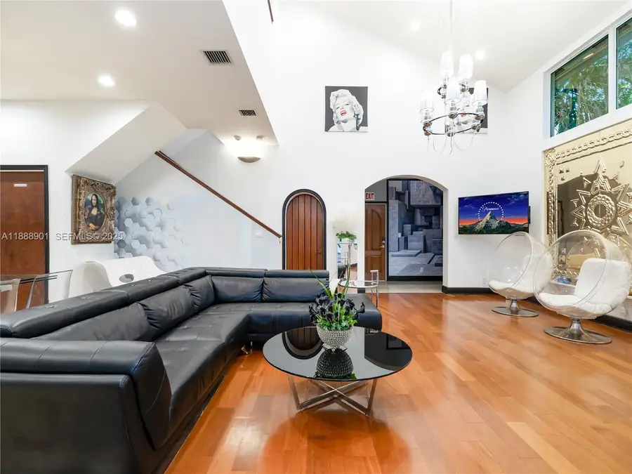 1922 Garfield St, Hollywood, FL 33020 - Image #3