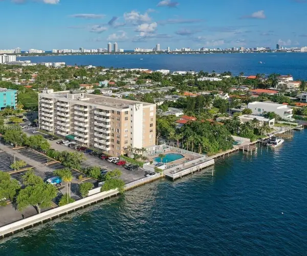 1455 N Treasure Dr #3C, North Bay Village, FL 33141