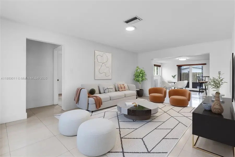 8310 NW 26th St, Sunrise, FL 33322 - Image #3