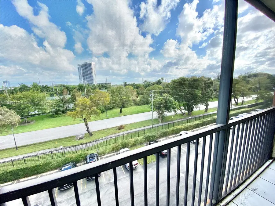 16950 Dixie #A536, North Miami Beach, FL 33160 - Image #2