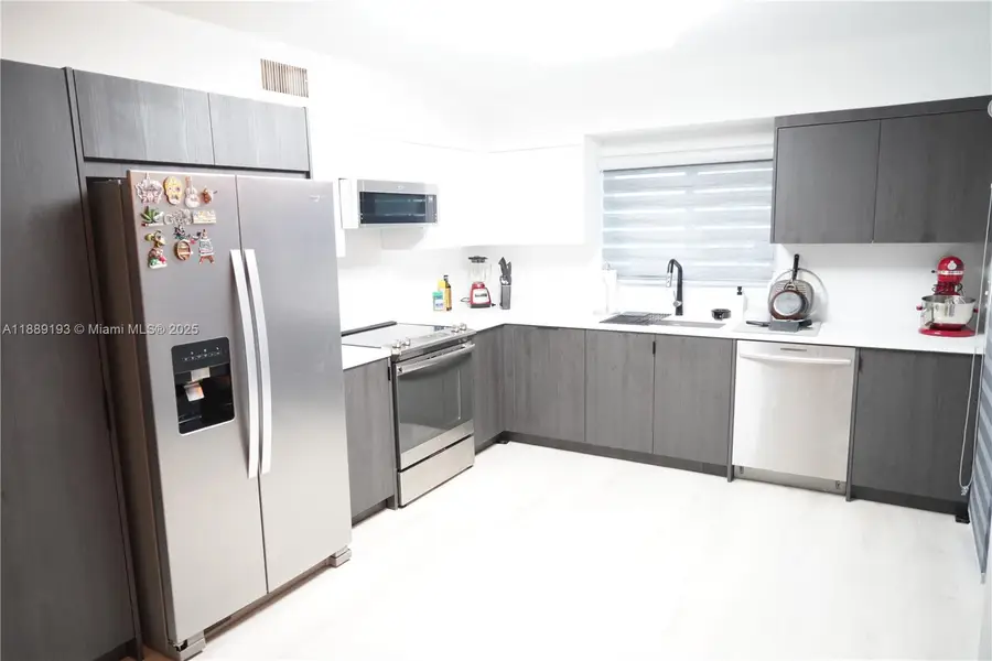 9308 NW 9th Pl #9308, Plantation, FL 33324 - Image #3