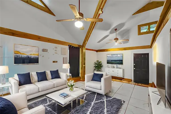 1024 N 24th Ave, Hollywood, FL 33020