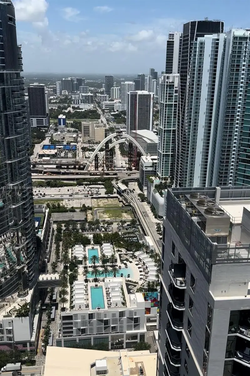 159 NE 6th St #PH-5013, Miami, FL 33132 - Image #3