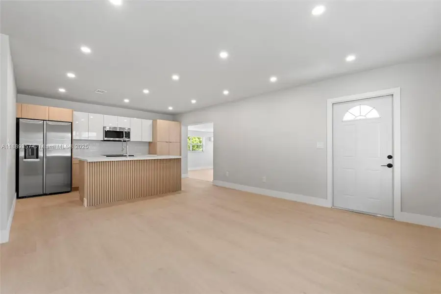 18800 NW 39th Ct, Miami Gardens, FL 33055 - Image #3