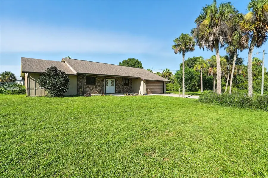 5006 Pike Ln, Port Labelle, FL 33935 - Image #2