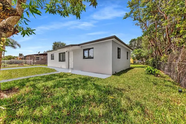 3381 NW 210th Ter, Miami Gardens, FL 33056