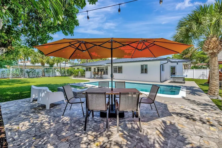 2506 NE 30th St, Fort Lauderdale, FL 33306 - Image #2