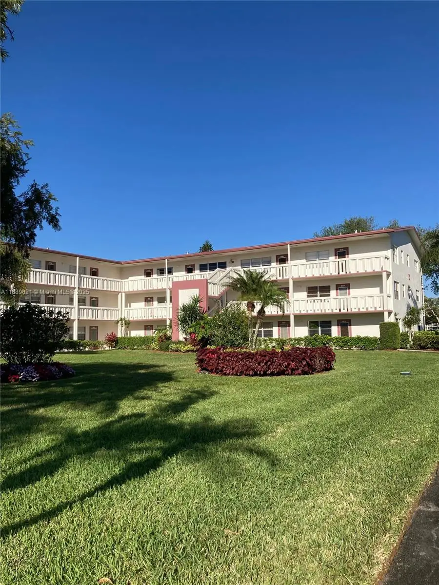 157 Fanshaw D #157, Boca Raton, FL 33434 - Image #1