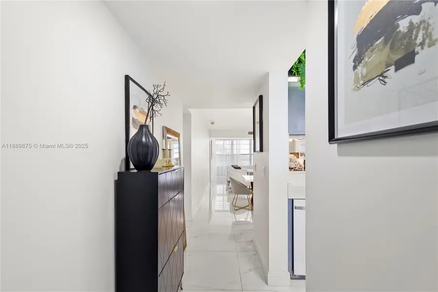 3635 Whitehall Dr #401, West Palm Beach, FL 33401 - Image #3