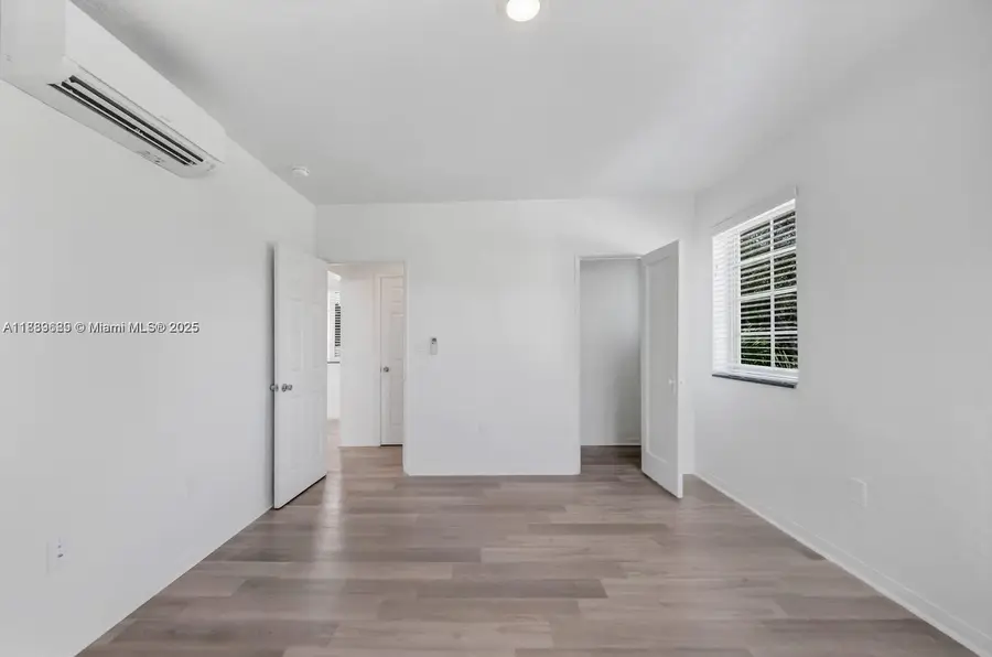 570 NE 68th St, Miami, FL 33138 - Image #3