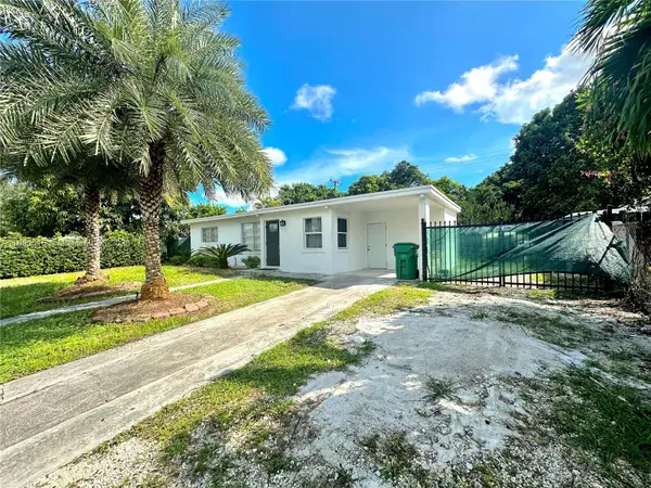 11820 SW 188th St, Miami, FL 33177